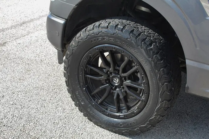 vehicle-img
