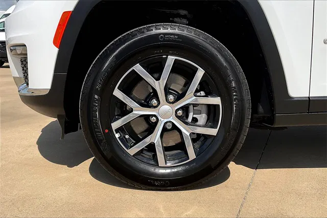 vehicle-img