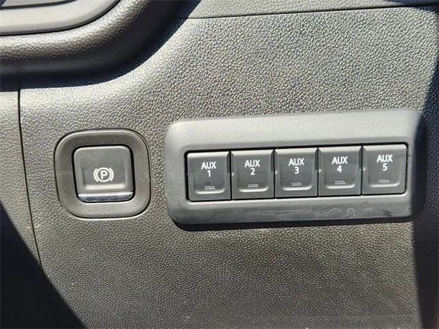 vehicle-img
