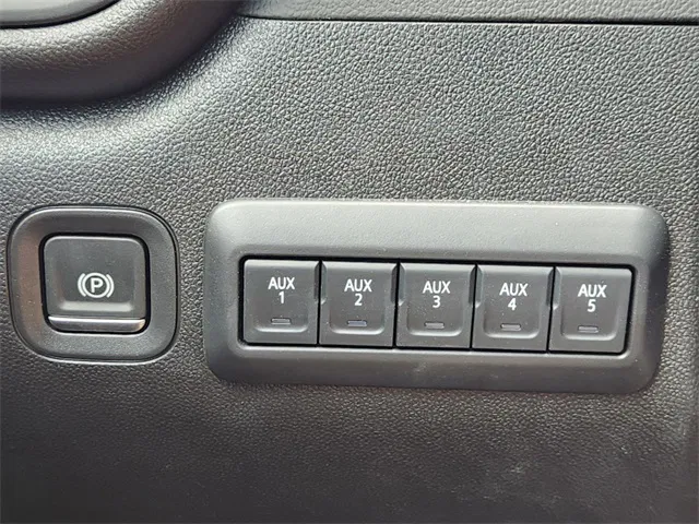 vehicle-img