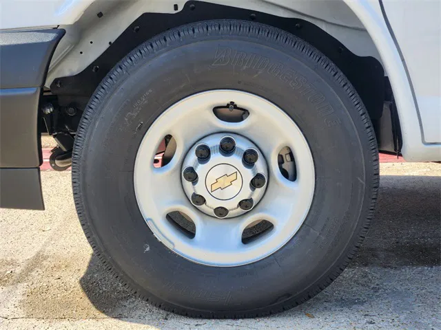 vehicle-img
