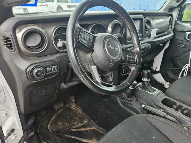 vehicle-img