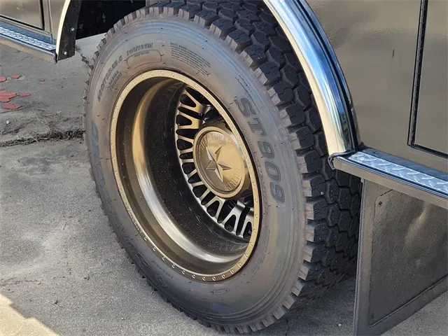 vehicle-img
