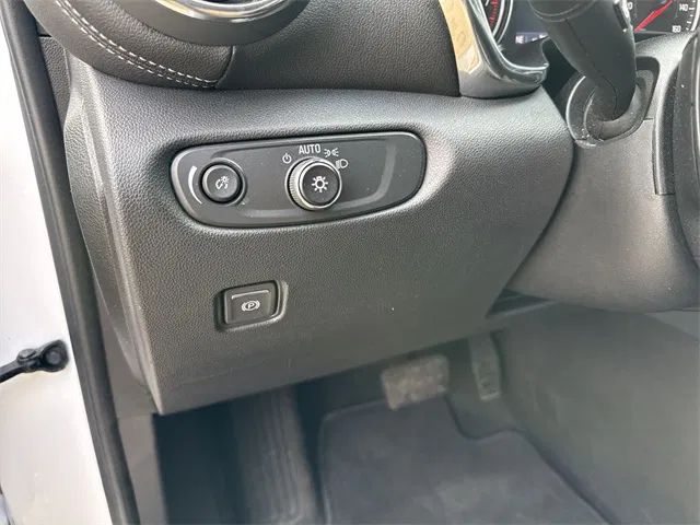 vehicle-img