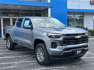 new 2025 CHEVROLET