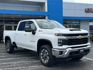 new 2025 CHEVROLET