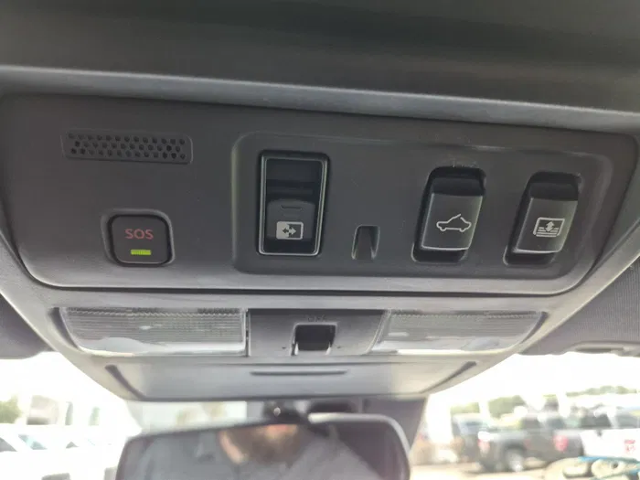 vehicle-img