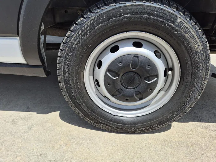 vehicle-img