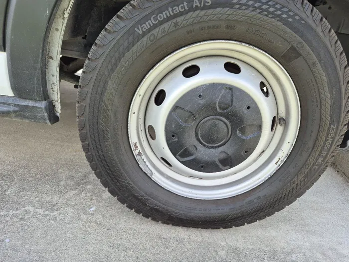 vehicle-img