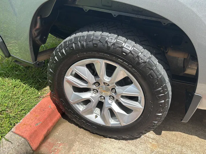 vehicle-img