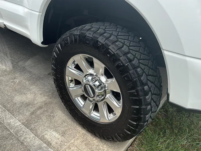 vehicle-img