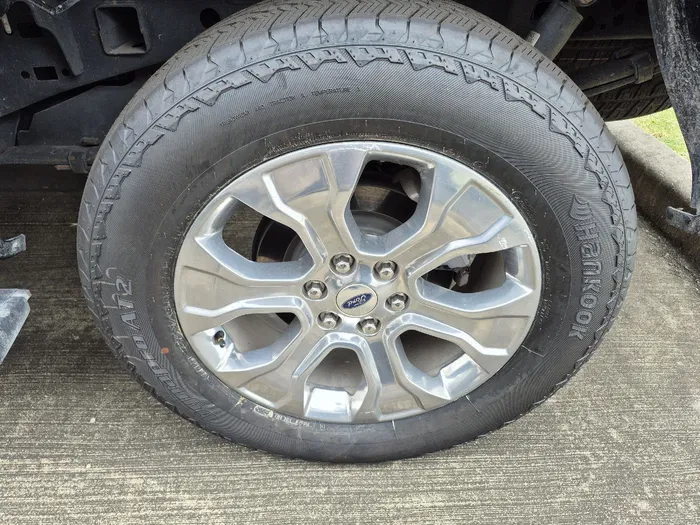 vehicle-img