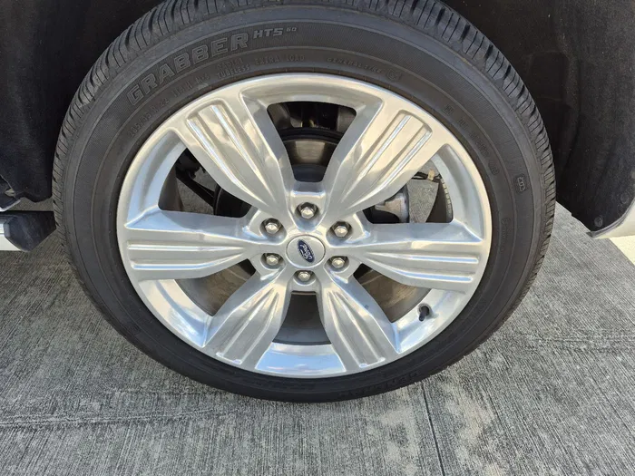 vehicle-img