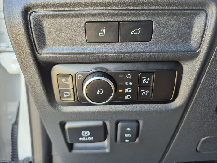 vehicle-img
