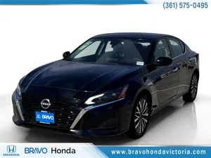 used 2023 NISSAN