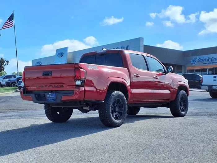vehicle-img