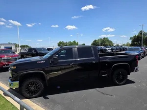 new 2025 CHEVROLET