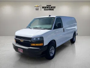 new 2025 CHEVROLET