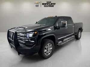 new 2025 CHEVROLET