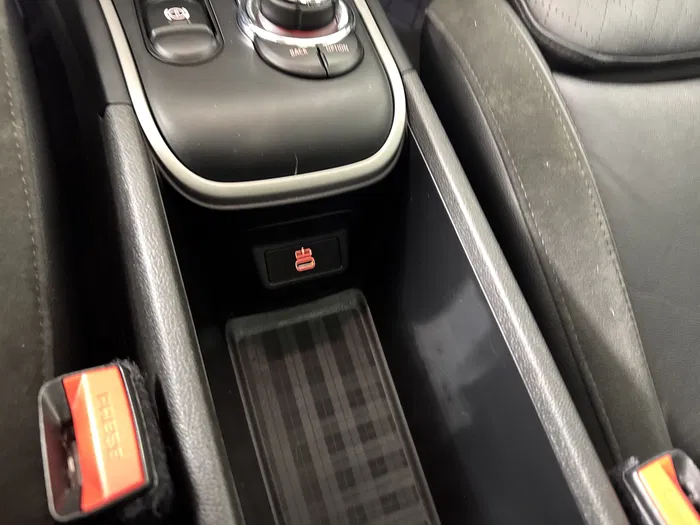 vehicle-img