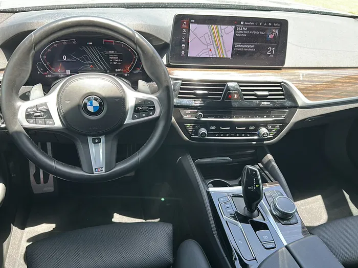 vehicle-img