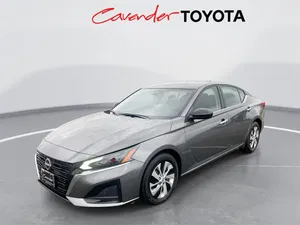 used 2024 NISSAN