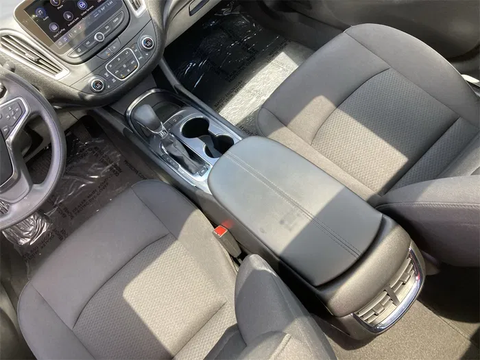 vehicle-img