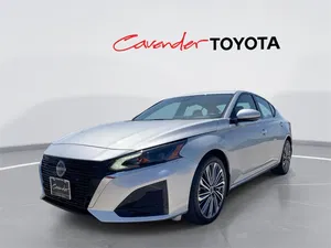used 2024 NISSAN