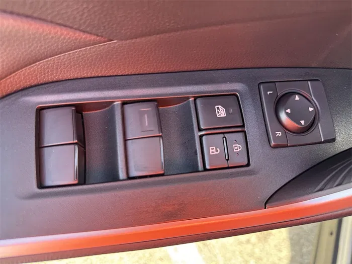 vehicle-img