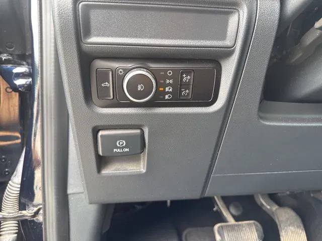 vehicle-img