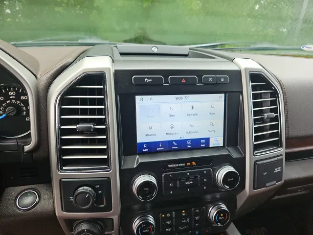vehicle-img