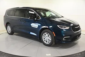 new 2025 CHRYSLER