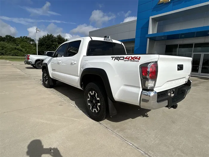 vehicle-img