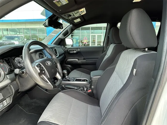 vehicle-img