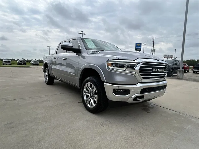 vehicle-img