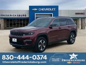 used 2024 JEEP