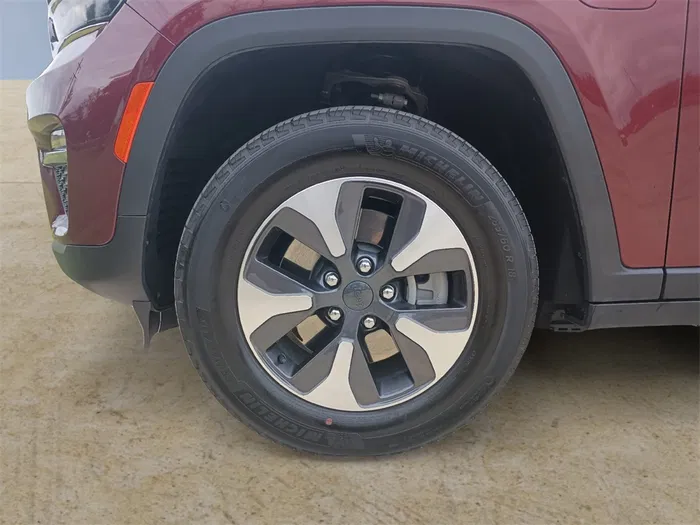 vehicle-img