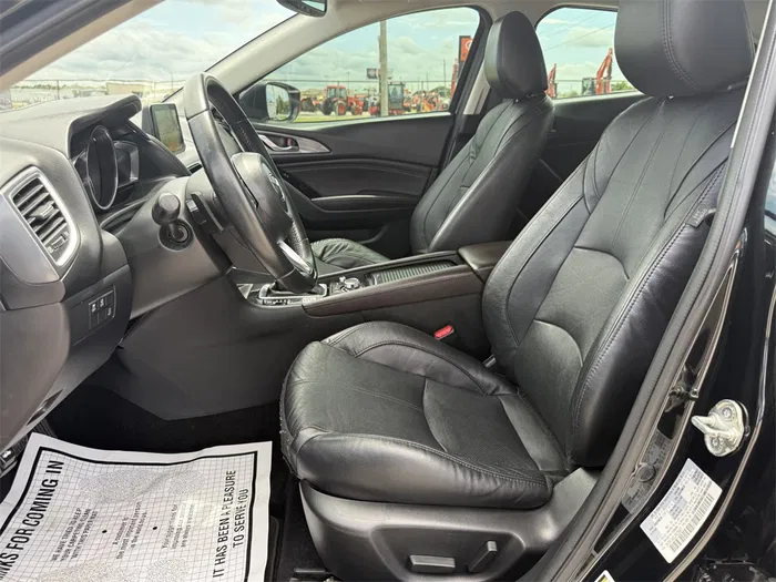vehicle-img