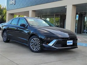 new 2025 HYUNDAI