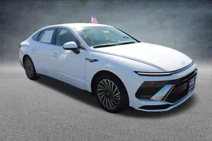 used 2024 HYUNDAI