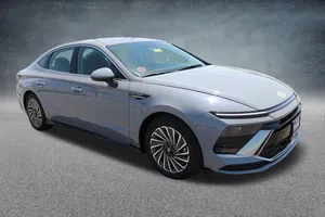 used 2024 HYUNDAI